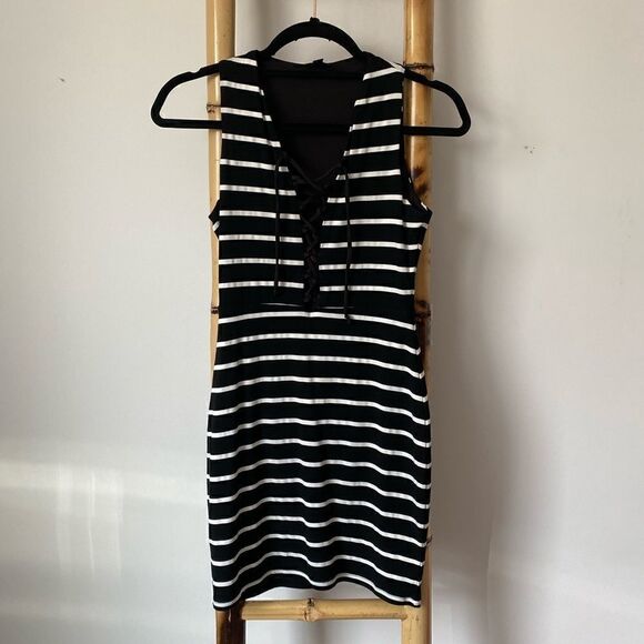 Revolve NBD Striped stretchy dress - Picture 1 of 6